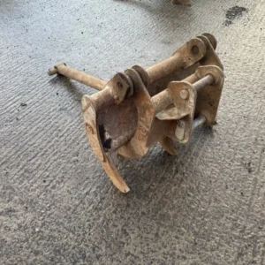 5 Tine Grab w/ 45mm Pins - Used - B69