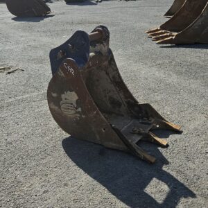 450mm Digging Bucket w/ 45mm Pins - Used - C442