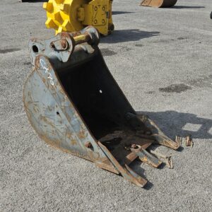 450mm Digging Bucket w/ 45mm Pins - Used - C470
