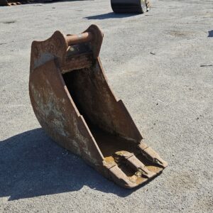 450mm Digging Bucket w/ 65mm Pins - Used - C477