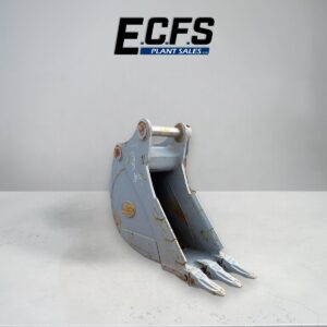 18" Digging Bucket w/ 80mm Pins - Used - C151