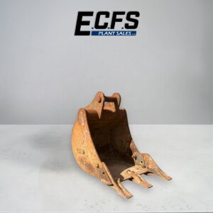 18" Digging Bucket 45mm pins - Used - C553