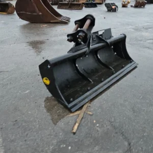 1200mm Tilting Bucket w/ 40mm Pins - Unused - C686
