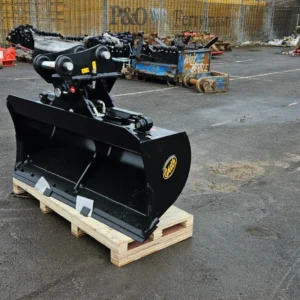 1550mm Tilting Bucket w/ 50mm Pins - Unused - B902