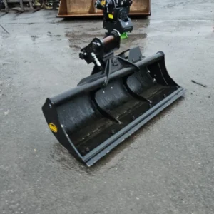 1200mm Tilting Bucket w/ 40mm Pins - Unused - C690
