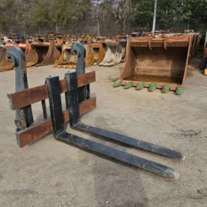 Volvo L150|L180|L220 Pallet Forks - Used - C909