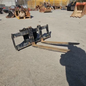 Pallet Forks w/ 50mm Pins - Unused - C932