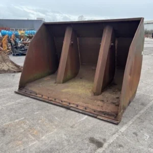 2800mm High Tip Bucket L90/L110/L120 Quick hitch - Used - B843