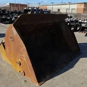 2480mm High Tip Quick Hitch Loading Shovel Bucket - Used - B975